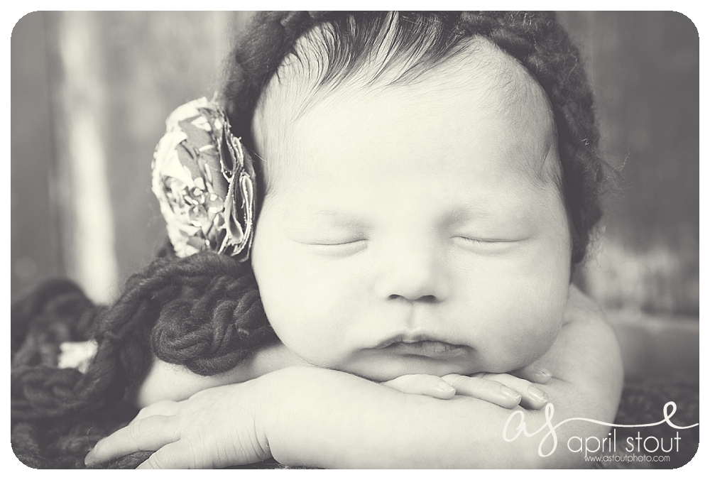 Tahlequah newborn photographer